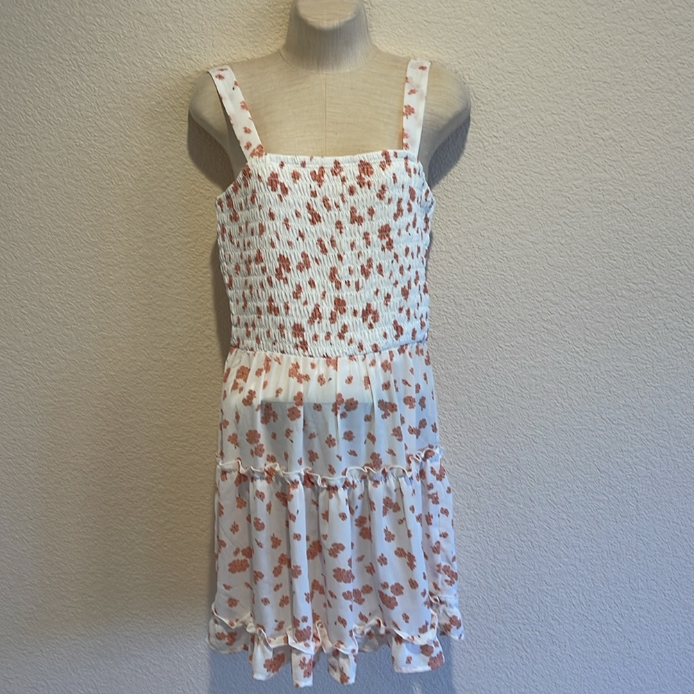 Dress - Picture 2 of 8